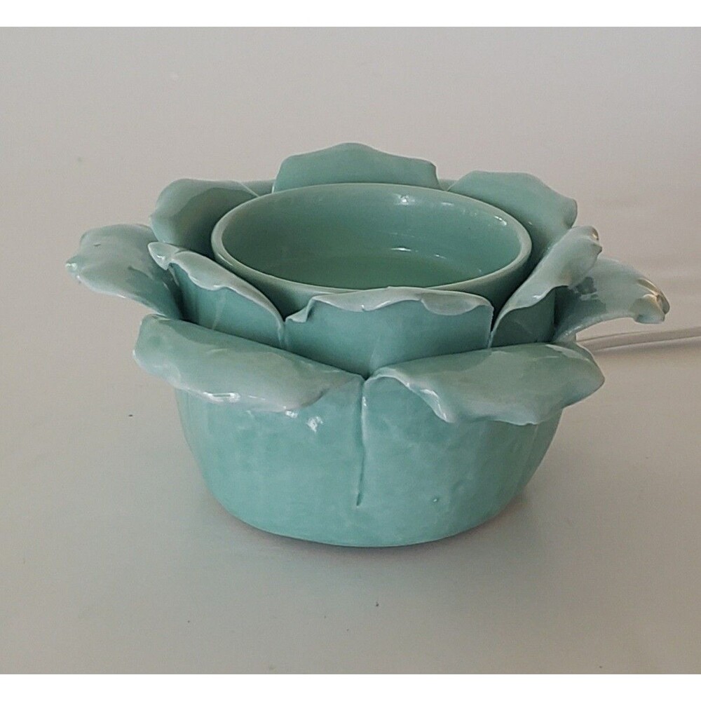 Retired Scentsy Petal Green Flower Element Warmer 2013